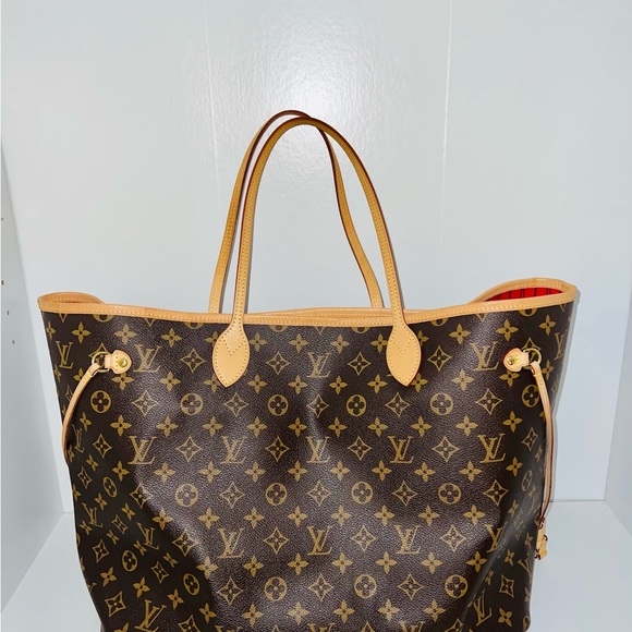 Neverfull GM Monogram Canvas Tote - Picture 3 of 13